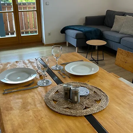 Gehobene Madera Campesina Apartment Hunderdorf
