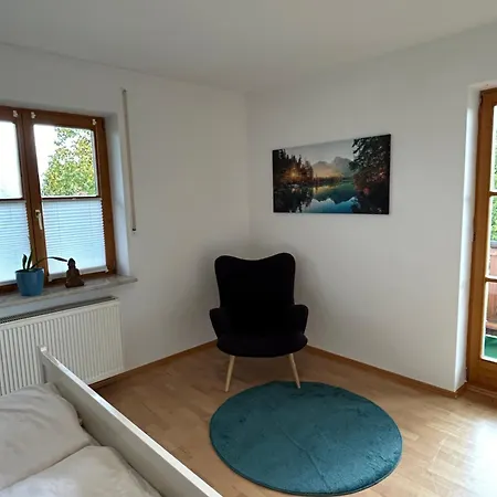 Gehobene Madera Campesina Hunderdorf